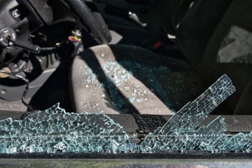 Dresden: Wertsachen aus Autos in Dresden geklaut: Täter schlagen gleich mehrfach zu