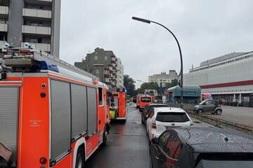 Berlin: Küchenbrand in Siemensstadt: Feuerwehr rettet schwer verletzten Bewohner