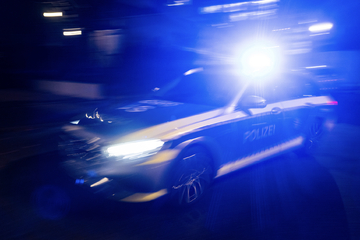 Ohne Lappen, dafür mit Alkohol: 17-Jähriger rast mit 150 km/h vor Polizei davon