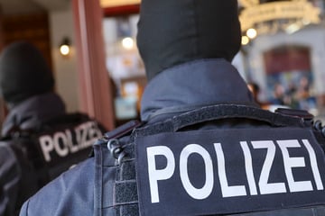 Dresden: Razzia im Raum Dresden: Polizei geht gegen Kinderpornografie vor