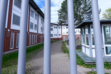 Seniorin ist auf Zack und schlägt Alarm: Falscher Polizist festgenommen
