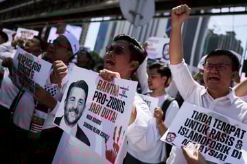 Malaysians protest against Trump's nominee for US ambassador: "Reject Nick Adams"