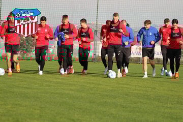 Sponsoren machen's möglich: FSV erfolgreich ins Türkei-Camp gestartet