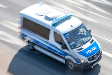 Dresden: Dresdner Polizei fahndet nach perversem Spanner vom Uni-Klo!