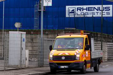 Tödlicher Arbeitsunfall: Gabelstapler erfasst Mann