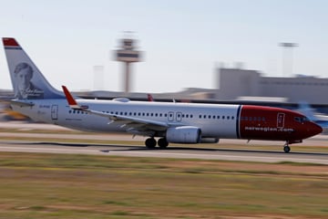 Druckabfall! Flugzeug muss in Hamburg notlanden
