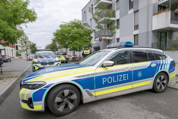 Berlin: Unerlaubter Waffenbesitz: Polizei stürmt Wohnung in Spandau