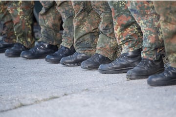 Entwürdigende Aufnahmerituale und Drogenhandel: Durchsuchung an Bundeswehr-Uni