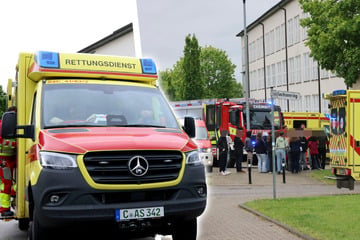 Chemnitz: Neue Details nach Evakuierung von Chemnitzer Schule: Zwei Schüler sprühten CS-Gas, 55 Personen betroffen