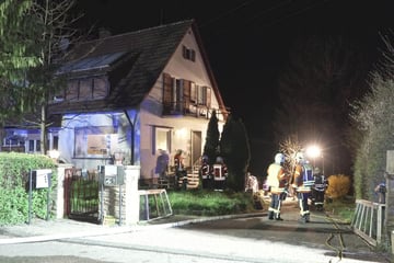 Stuttgart: Keller brennt: Fünf Menschen im Krankenhaus