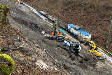 Bahnstrecke durch Erdrutsch zerstört: Endlich Hoffnung für S6-Pendler?