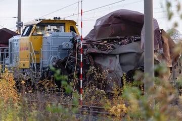 Schwerer Zugunfall: Mehrere Verletzte - Wichtige Bahnstrecke tagelang gesperrt