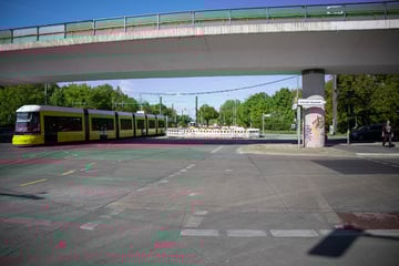 Brücke an der Wuhlheide komplett dicht: Krisenstab redet über sofortigen Abriss