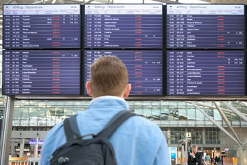 Hamburg: Sonntags-Schock! Hamburger Flughafen wird schon heute bestreikt, alle Flüge gestrichen