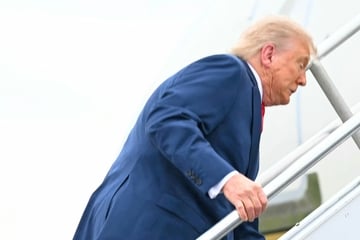 Trump gets trolled on social media after tripping up Air Force One stairs