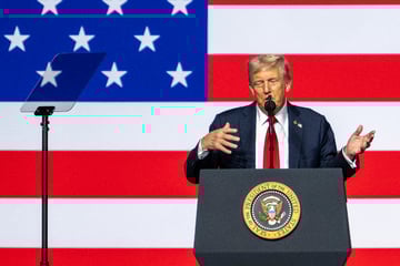 Trump tells generals he pitched annexation in call with Canadian official
