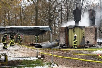 Versuchter Mord in zehn Fällen: Flüchtling zündet eigene Unterkunft an