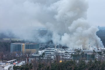 Milliardenprojekt lahmgelegt: Ursachenforschung nach Großbrand in Helmholtzzentrum