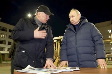 Vladimir Putin makes surprise visit to ruined Ukrainian city of Mariupol