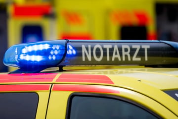 Chemnitz: Streit in Chemnitz eskaliert: Mann lebensbedrohlich verletzt, Not-OP!