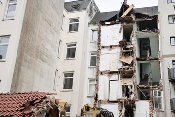 Hamburg: Teilabriss von einsturzgefährdetem Haus: Gute Nachrichten für die Betroffenen