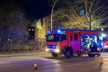 Hamburg: Flammen in Mehrfamilienhaus: Fünf Personen verletzt