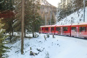 Zugunglück nach Lawinenabgang? Polizei rechnet mit Verletzten