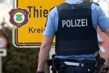 Mit Tritten und Schlägen: Vermummte greifen Fans auf Parkplatz an