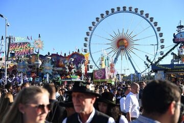 Halbzeit auf der Wiesn: Gute Stimmung, neue Trends und zwei Unglücksfälle