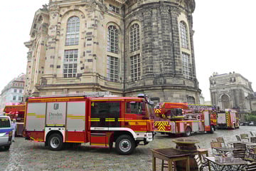 Dresden: Notfall an der Frauenkirche! Unwetter macht Rettern zu schaffen