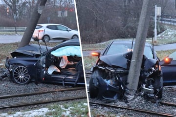 Gegen Strommast geknallt: Mercedes-Fahrer legt Bahnstrecke lahm