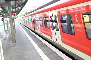 Bahn-Mitarbeiter attackiert: Bundespolizei sucht Augenzeugen