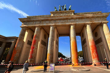 Berlin: Erneute Farb-Attacke auf Brandenburger Tor, aber etwas ist anders