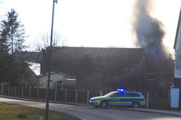 Rauchsäule in sächsischem Dorf: Scheune brennt vollkommen nieder