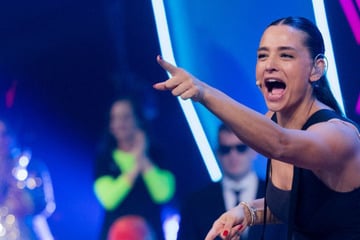 Amira Pocher: Als Amira Aly dieses Detail auf ihrem Kopf bemerkt, ist sie entsetzt