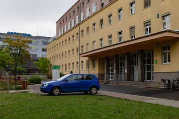 Dresden: Betten auf dem Flur und tagelange Fixierungen? Wirbel um geschlossene Psychiatrie am Uniklinikum