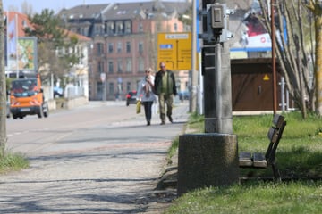 Kreuzungscrash in Pirna: Mann mit 2,4 Promille am Steuer