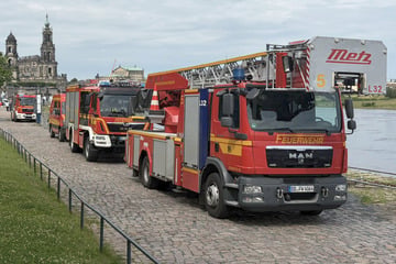 Dresden: Feuerwehr am Terrassenufer: Was war da los?