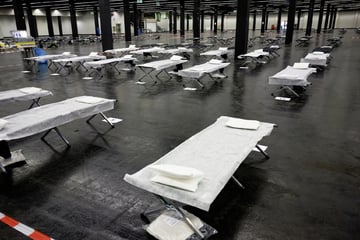 Köln: Hitzewelle in Köln: Stadt richtet Notfallzentrum in Messe ein