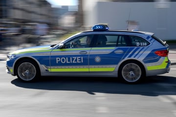 Amputation beider Beine droht: E-Bike-Fahrerin in Garching von Linienbus überrollt