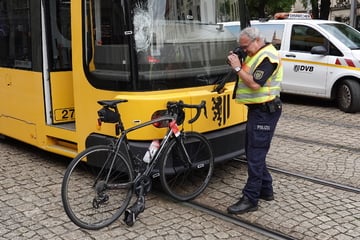 Straßenbahnunfall am Pirnaischen Platz! Radfahrer schwer verletzt