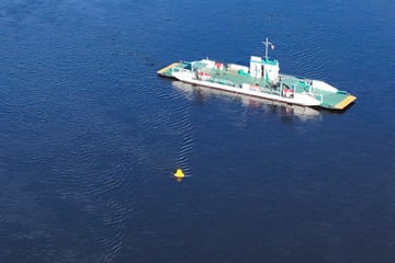 Wasserpegel der Elbe steigt: Magdeburger Fähre wieder in Betrieb