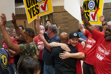 UAW Volkswagen workers in Chattanooga vote to authorize strike