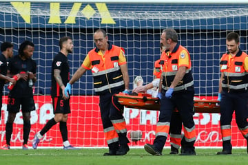 Knie-OP bei ter Stegen! Saison-Aus für deutschen Nationalkeeper?