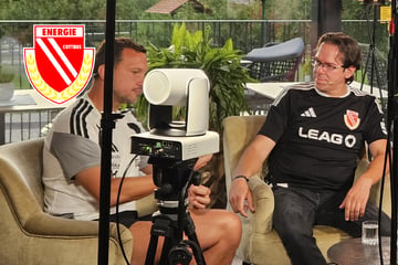 Energie Cottbus im Trainingslager: FCE scherzt beim Live-Talk über E-Bike-Nutzer im Verein