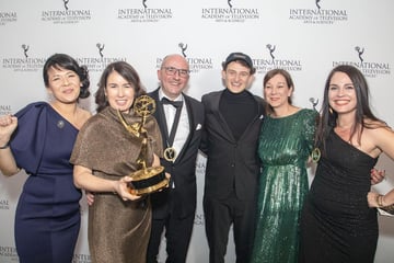 Jugendserie "Auf Fritzis Spuren – Wie war das so in der DDR?" räumt Emmy ab