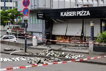 Heftige Detonation an Restaurant in Offenbach: Erste Hinweise auf Straftat
