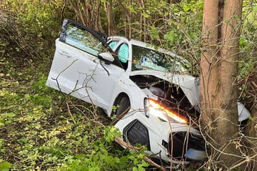 Vier Menschen verletzt: Betrunkener Audi-Fahrer macht sich aus dem Staub
