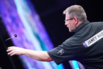 Darts-Star nicht für Premier League nominiert: Jetzt stichelt er gegen die PDC