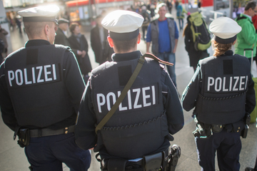 München: Heftige Szenen am Hauptbahnhof: Mutter lässt Kind (2) alleine, tritt Polizist in Schritt